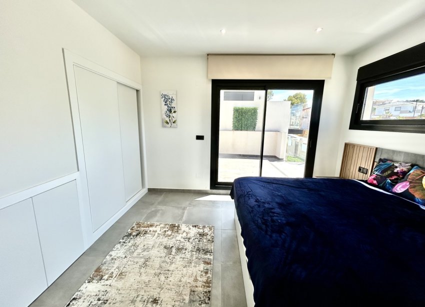 Reventa - Villa / Casa - Orihuela Costa - Villamartín