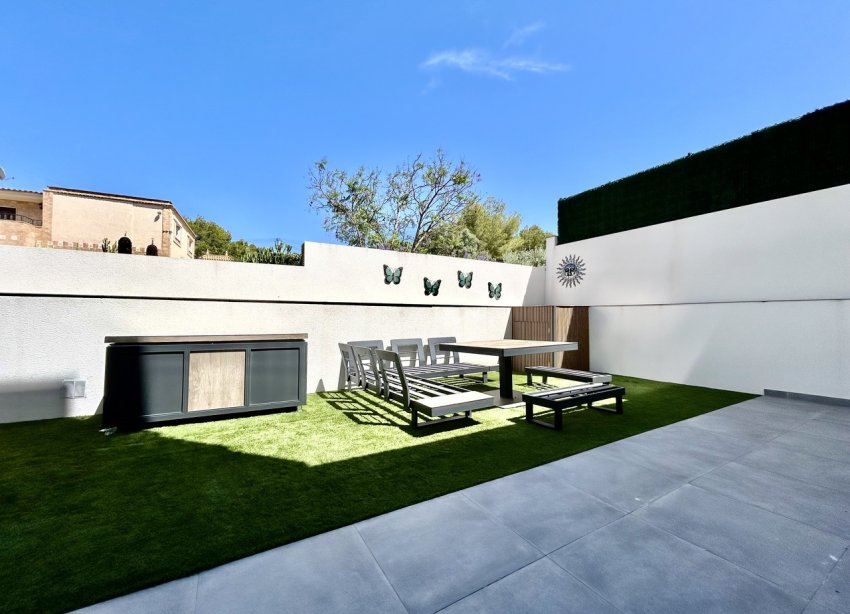 Reventa - Villa / Casa - Orihuela Costa - Villamartín