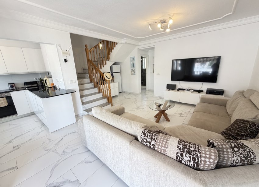 Reventa - Villa / Casa - Orihuela Costa - Villamartín