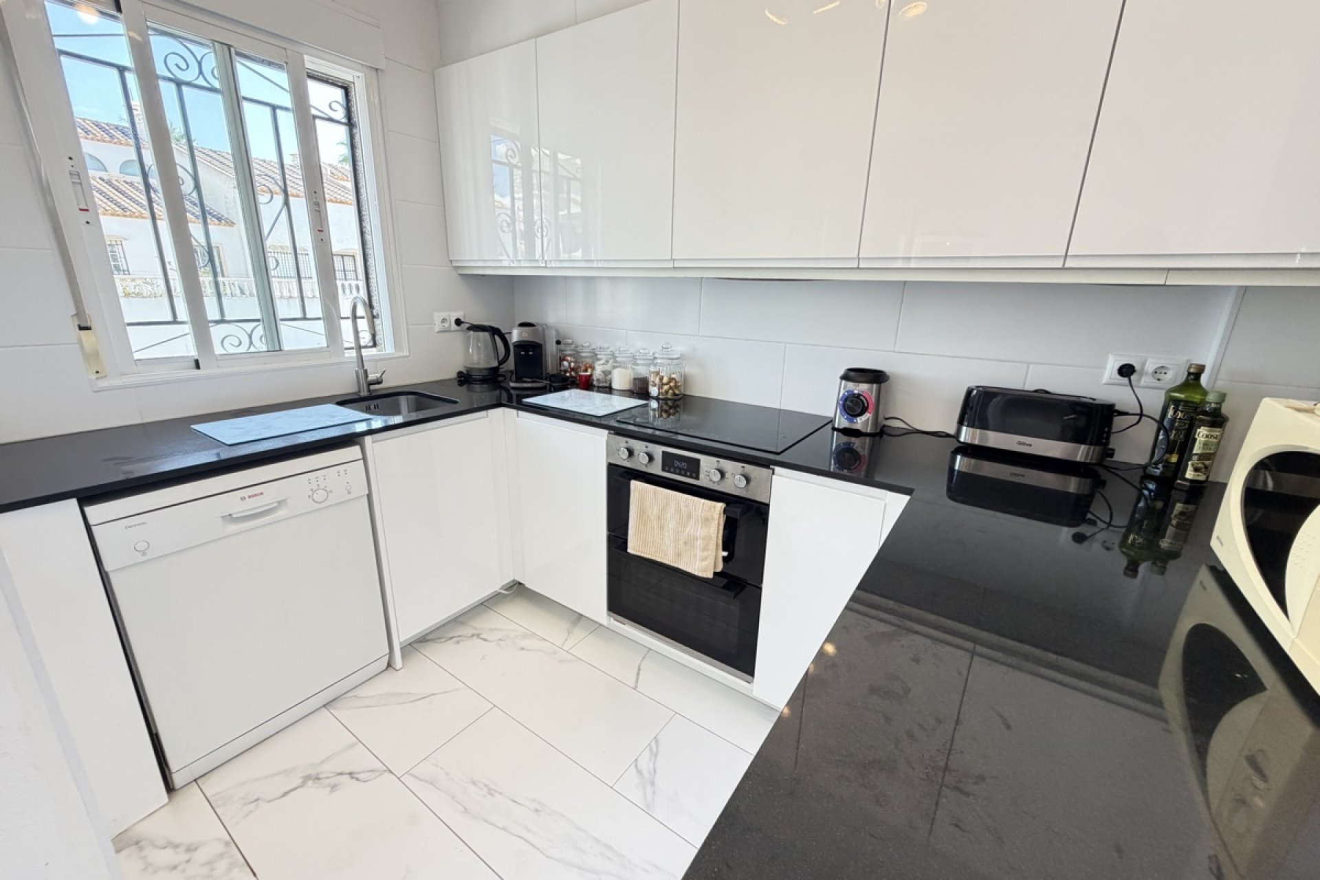 Reventa - Villa / Casa - Orihuela Costa - Villamartín