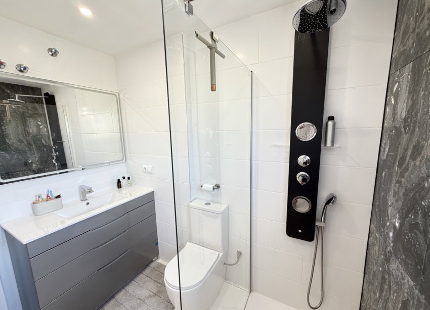 Reventa - Villa / Casa - Orihuela Costa - Villamartín