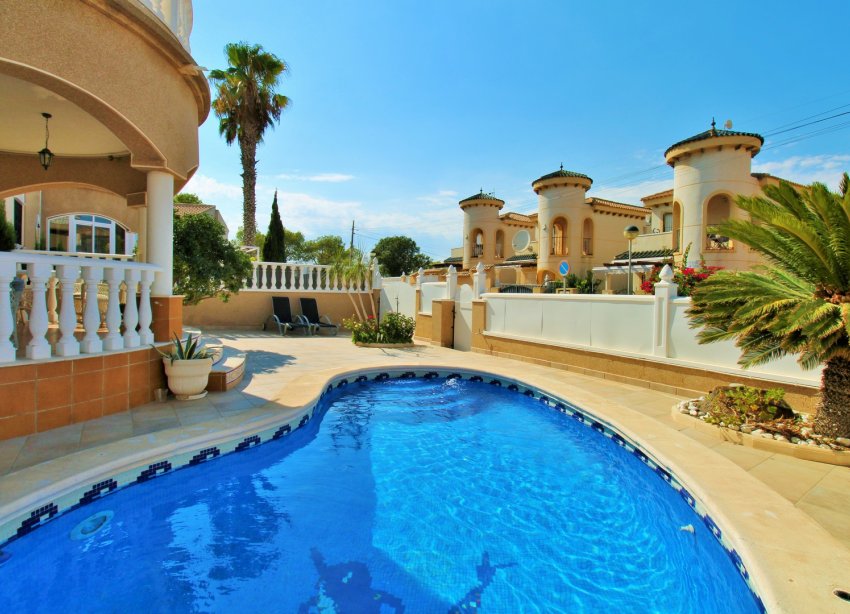 Reventa - Villa / Casa - Orihuela Costa - Villamartín