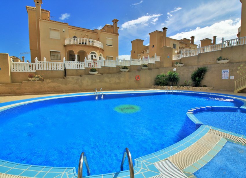 Reventa - Villa / Casa - Orihuela Costa - Villamartín