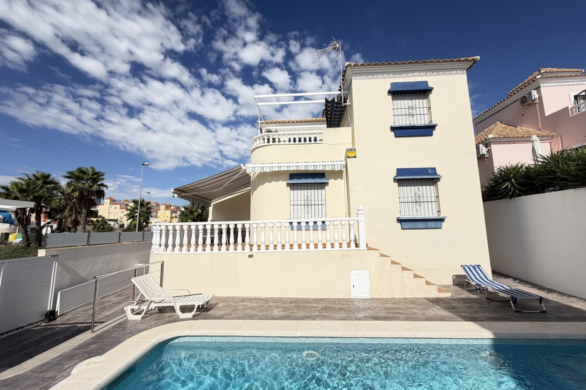 Reventa - Villa / Casa - Orihuela Costa - Villamartín