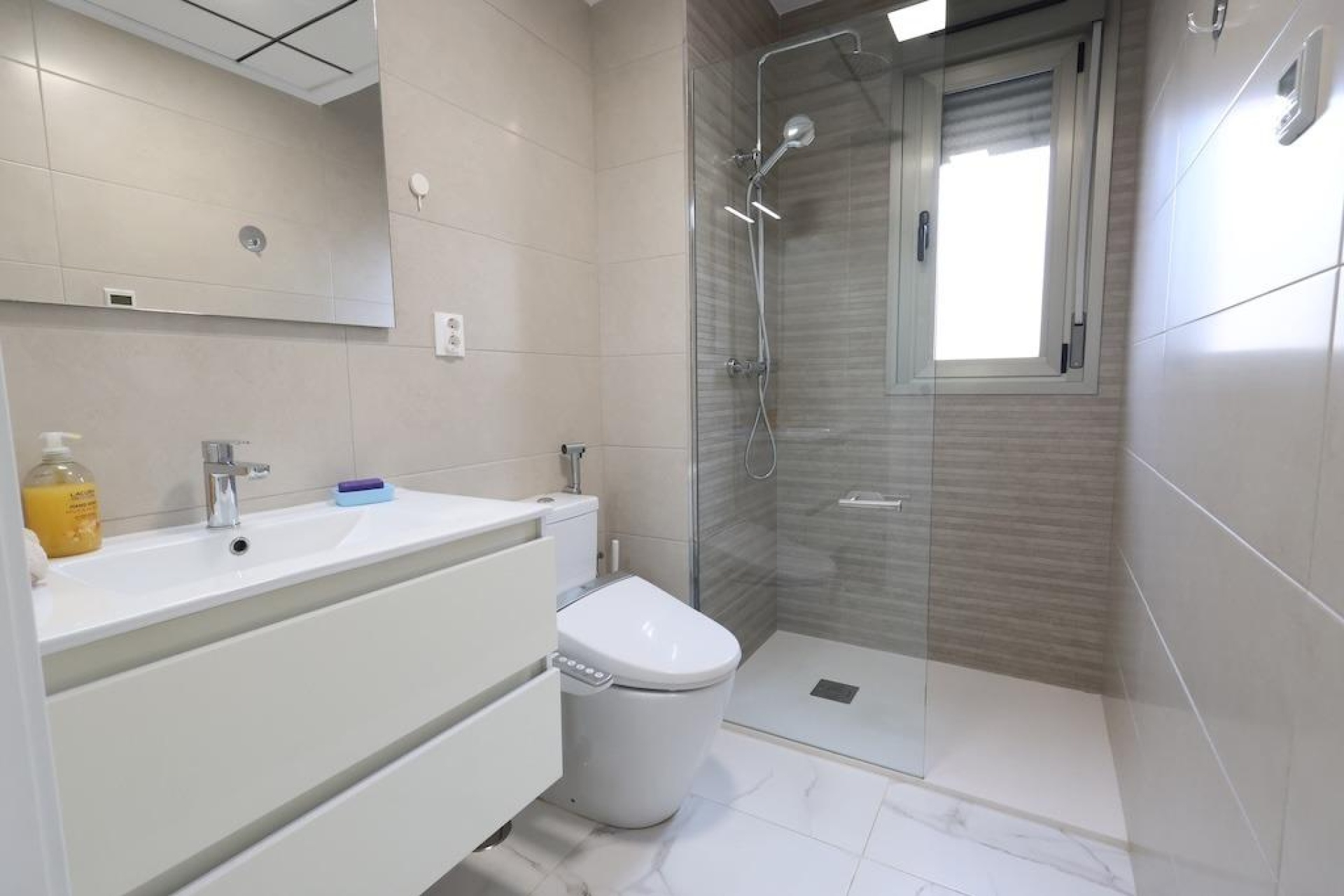Reventa - Villa / Casa - Orihuela Costa - Villamartín