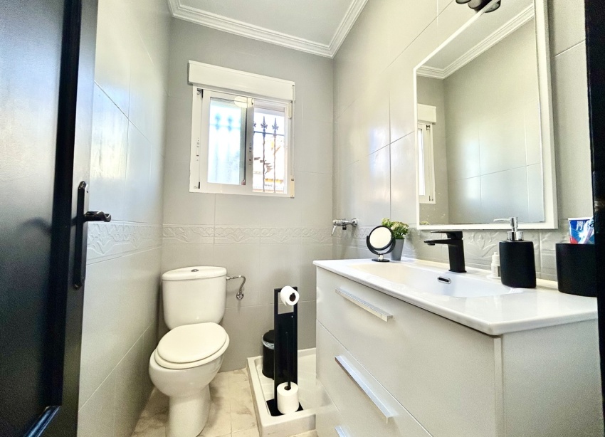 Reventa - Villa / Casa - Orihuela Costa - Villamartín