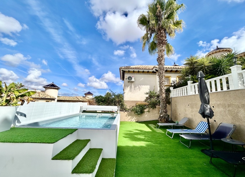 Reventa - Villa / Casa - Orihuela Costa - Villamartín