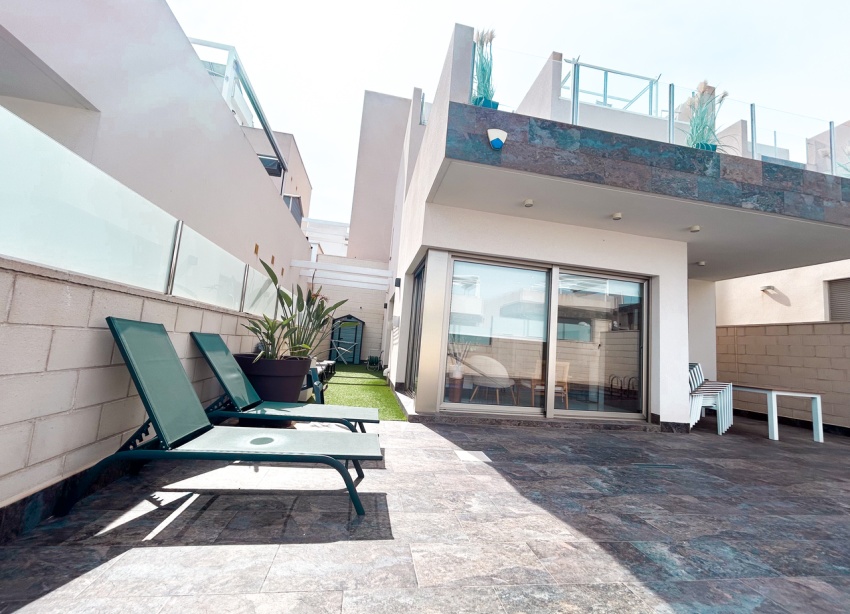 Reventa - Villa / Casa - Orihuela Costa - Villamartín
