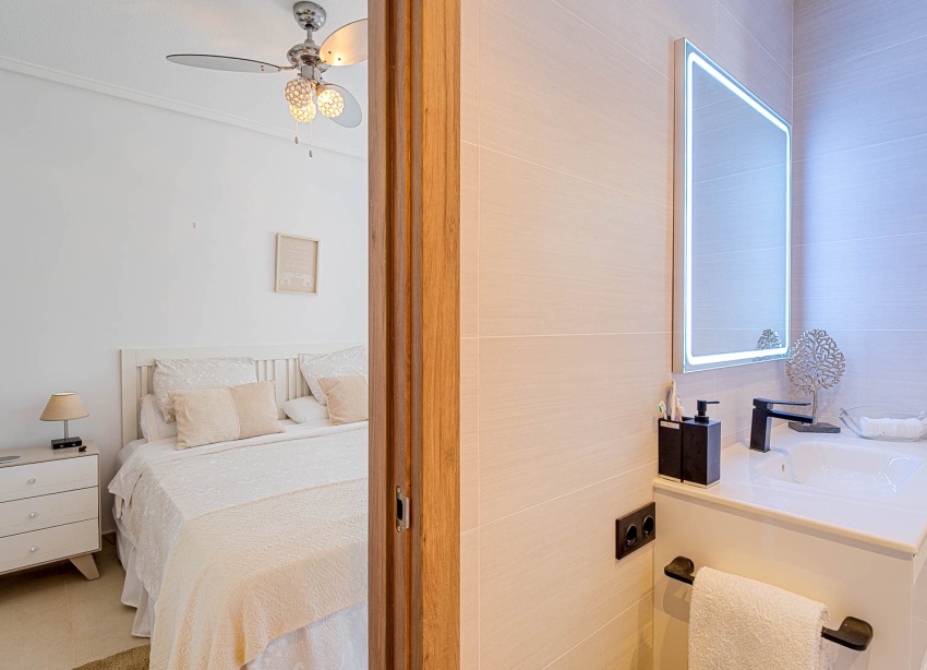 Reventa - Villa / Casa - Orihuela Costa - Villamartin