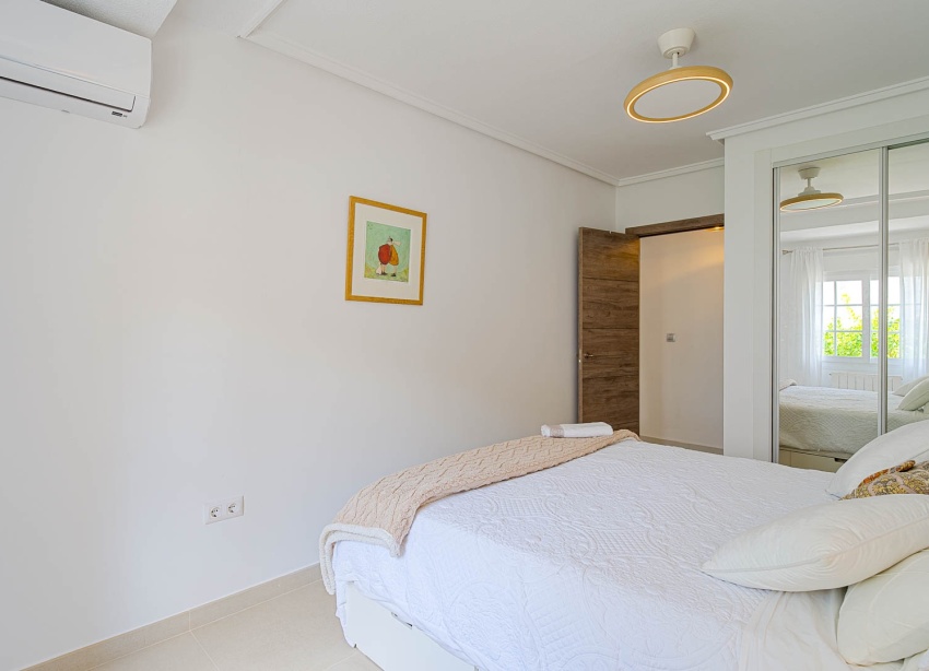 Reventa - Villa / Casa - Orihuela Costa - Villamartin