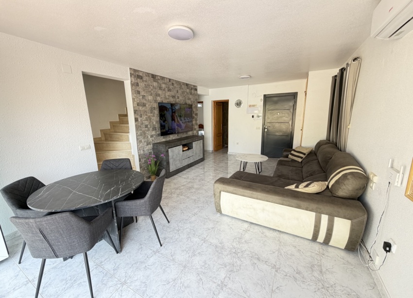 Reventa - Villa / Casa - Orihuela Costa - Villamartín
