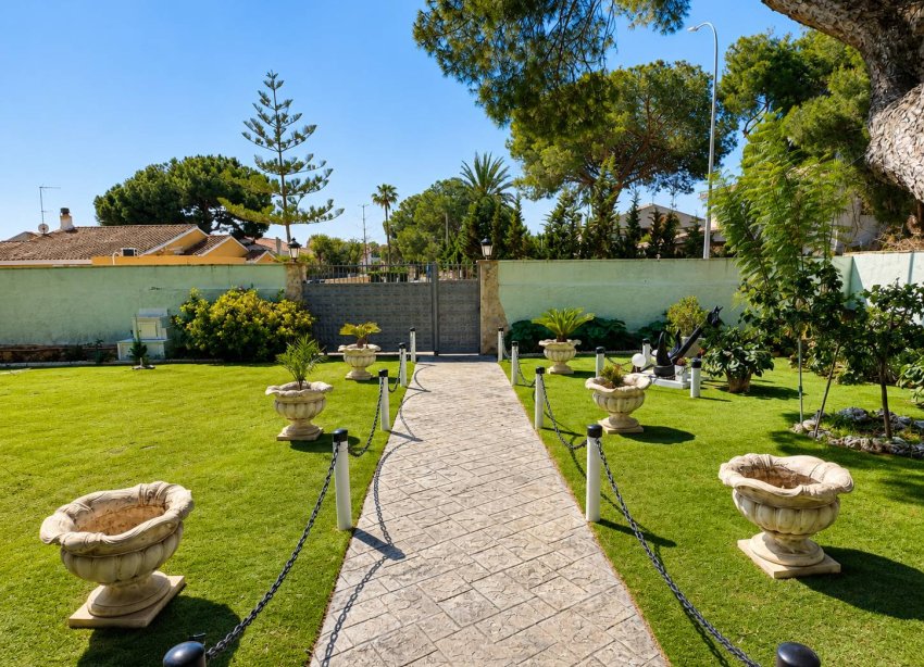 Reventa - Villa / Casa - Orihuela Costa
