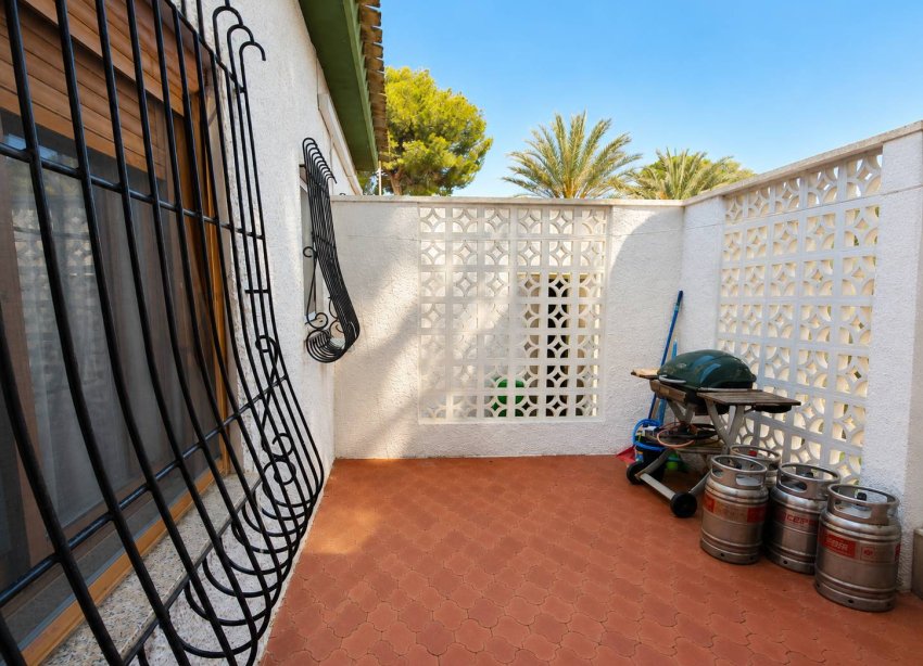 Reventa - Villa / Casa - Orihuela Costa