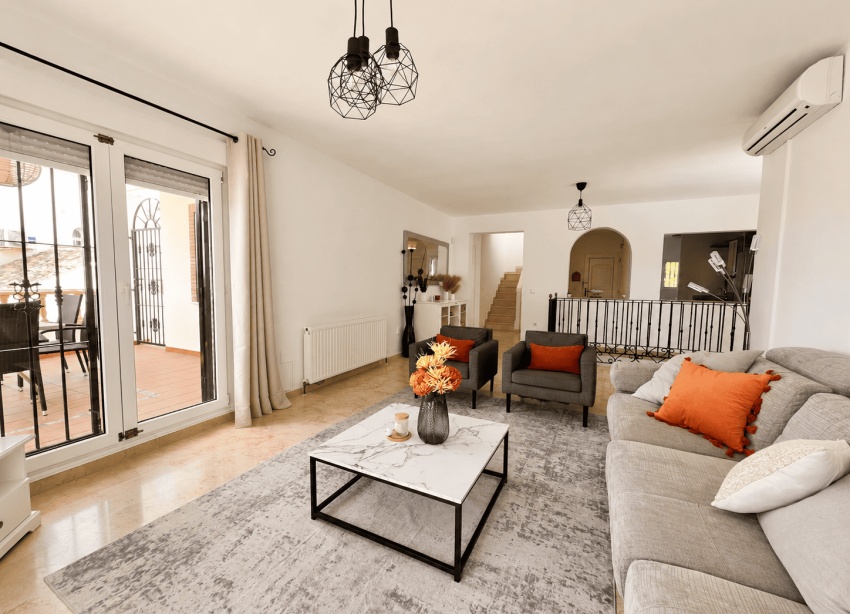 Reventa - Villa / Casa - Orihuela Costa