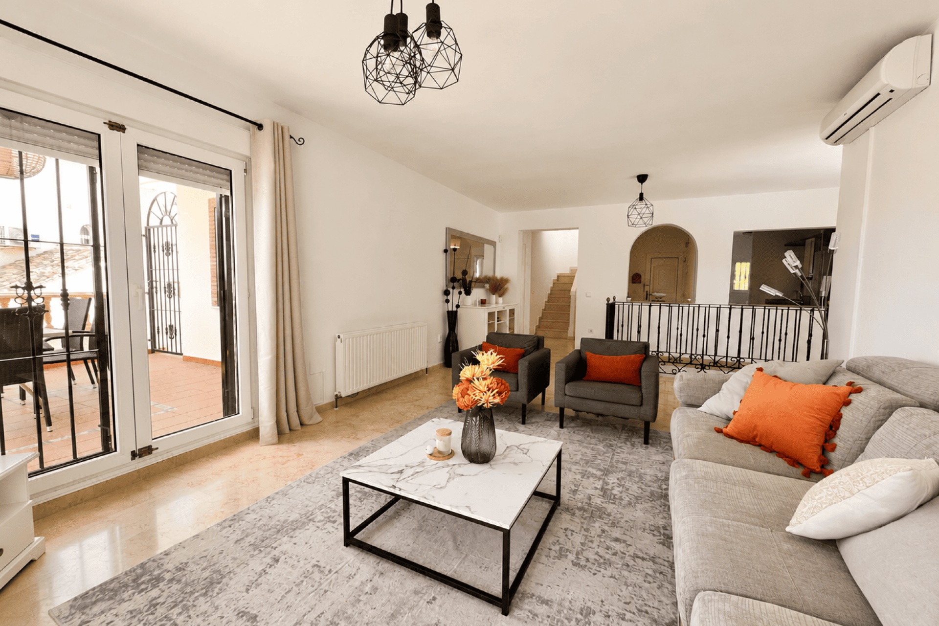Reventa - Villa / Casa - Orihuela Costa