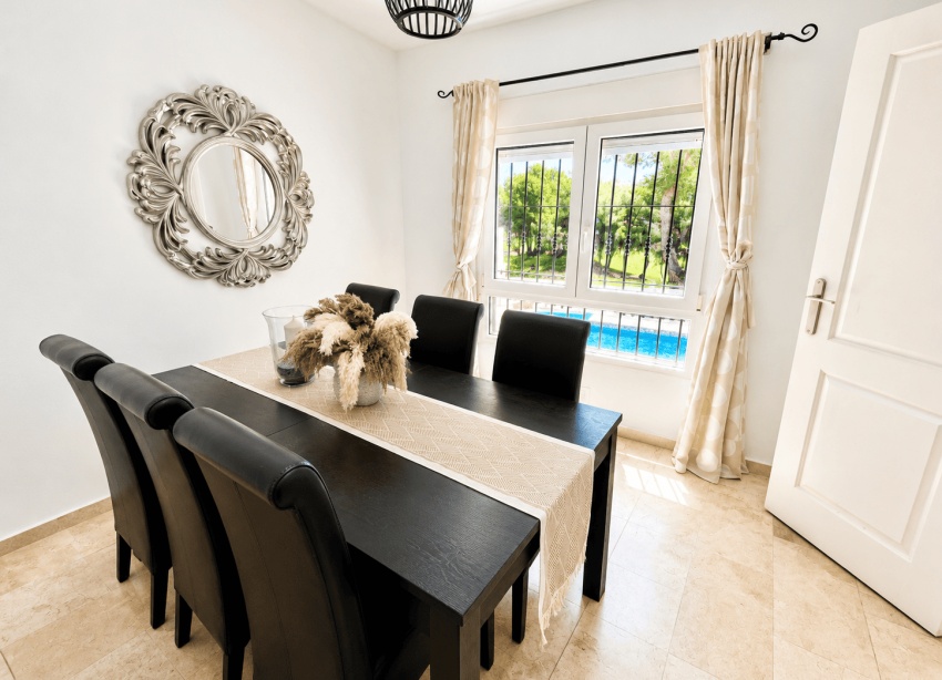 Reventa - Villa / Casa - Orihuela Costa