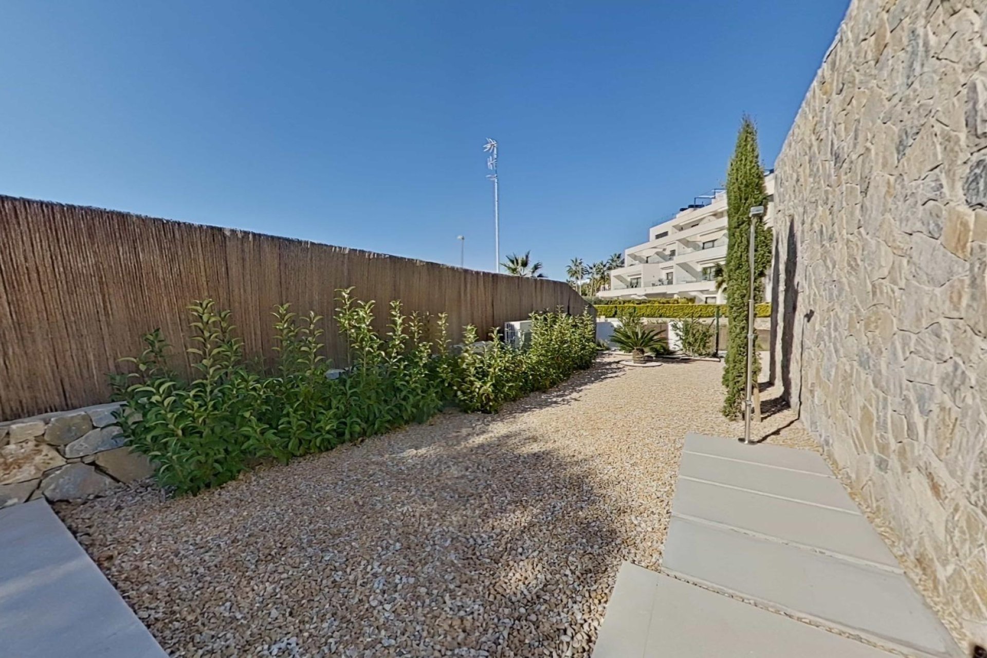 Reventa - Villa / Casa - Orihuela - Las Colinas Golf