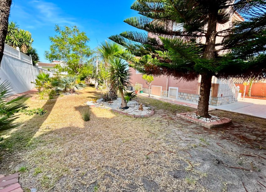 Reventa - Villa / Casa - Orihuela - Los Balcones