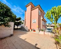 Reventa - Villa / Casa - Orihuela - Los Balcones