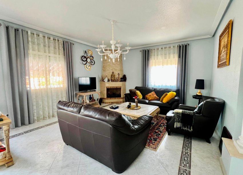 Reventa - Villa / Casa - Orihuela - Los Balcones