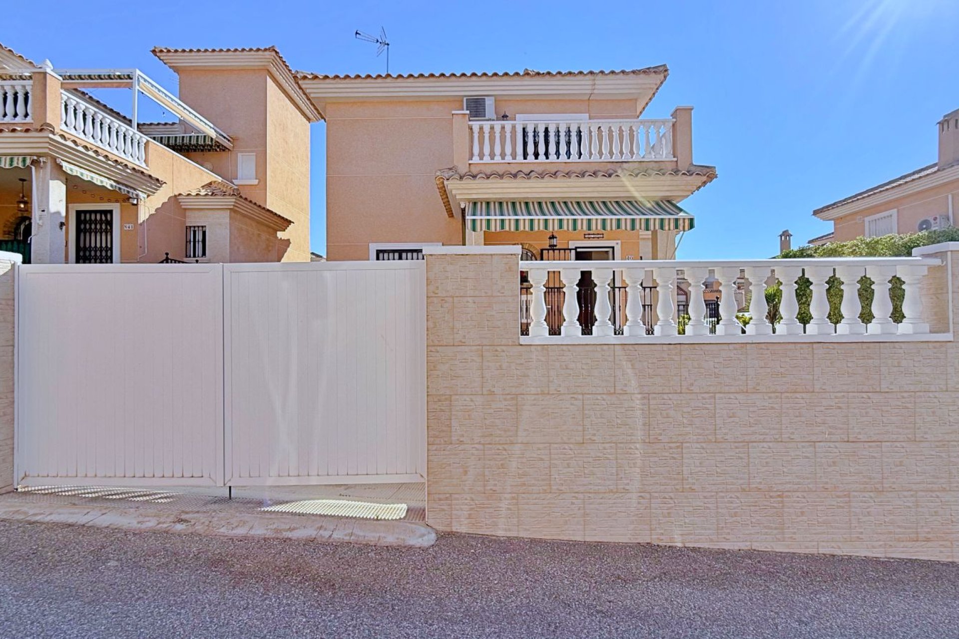 Reventa - Villa / Casa - Orihuela - Orihuela Costa