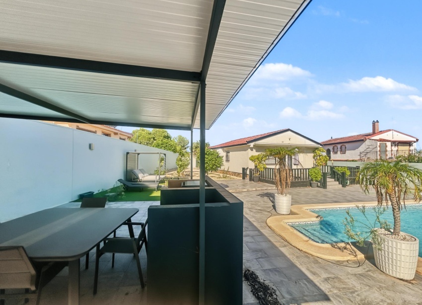 Reventa - Villa / Casa - Pilar de la Horadada - Pinar de Campoverde