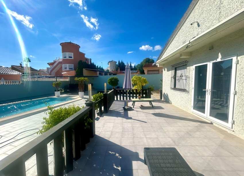Reventa - Villa / Casa - Pilar de la Horadada - Pinar de Campoverde