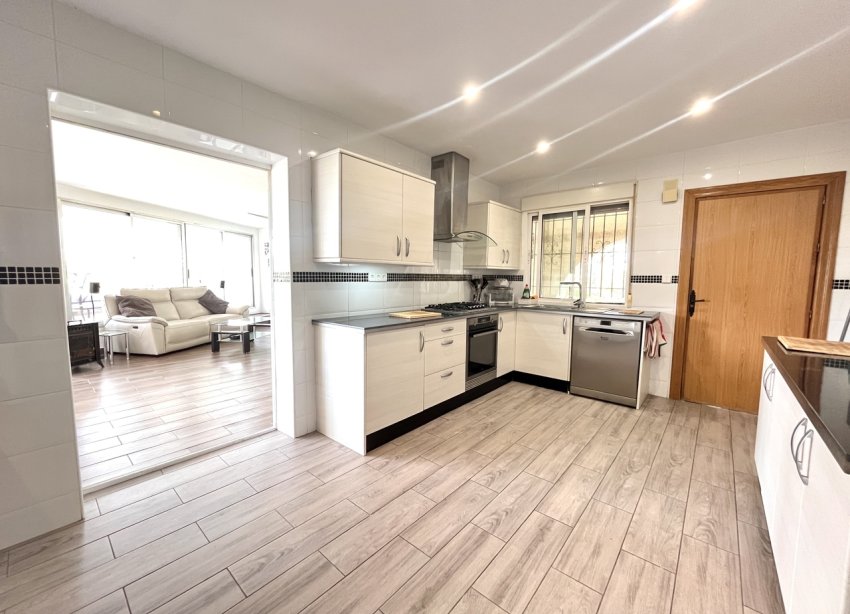Reventa - Villa / Casa - Pinar de Campoverde