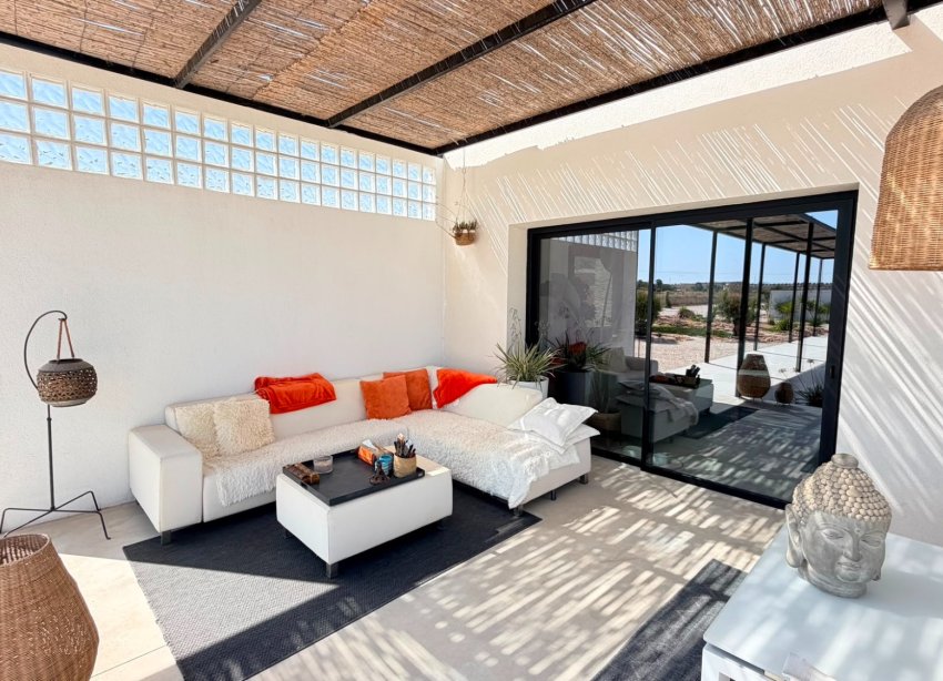 Reventa - Villa / Casa - Pinoso