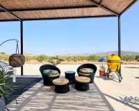 Reventa - Villa / Casa - Pinoso