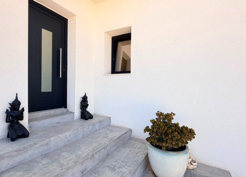 Reventa - Villa / Casa - Pinoso