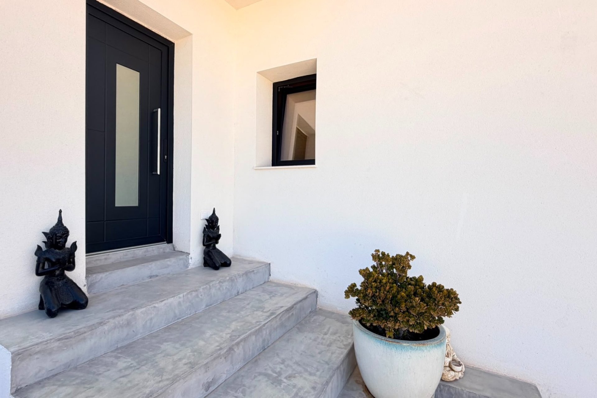 Reventa - Villa / Casa - Pinoso