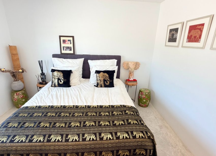 Reventa - Villa / Casa - Pinoso