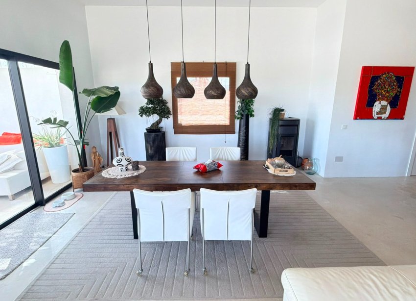 Reventa - Villa / Casa - Pinoso
