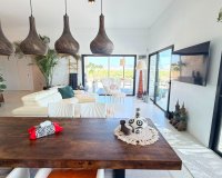 Reventa - Villa / Casa - Pinoso