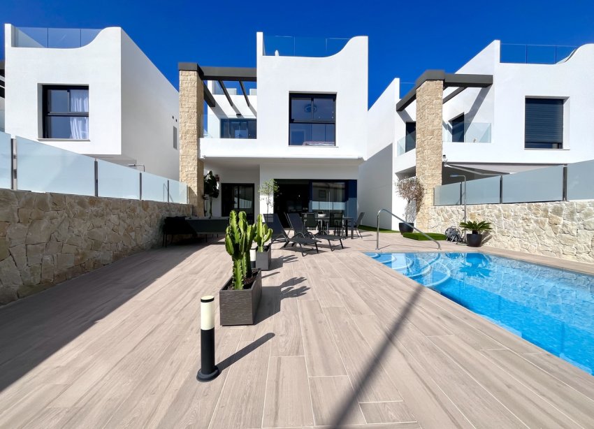 Reventa - Villa / Casa - Punta Prima