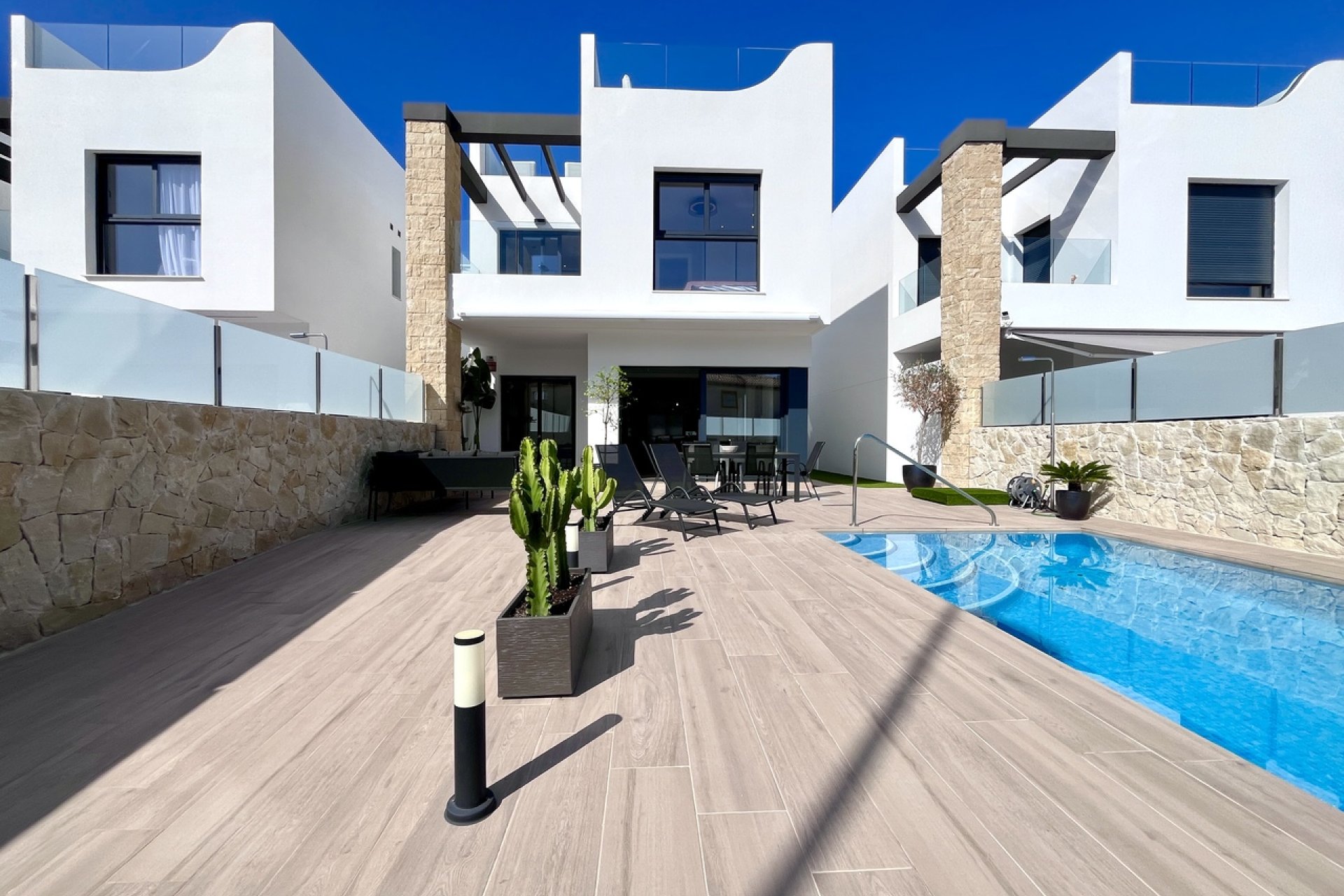 Reventa - Villa / Casa - Punta Prima