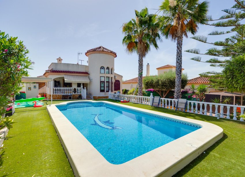 Reventa - Villa / Casa - San Fulgencio - La Marina