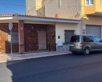 Reventa - Villa / Casa - San Isidro