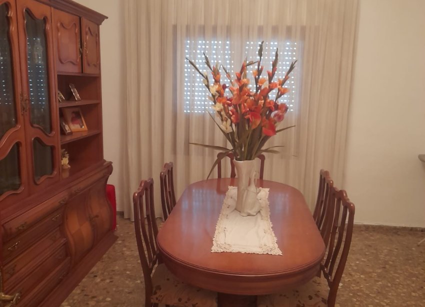 Reventa - Villa / Casa - San Isidro