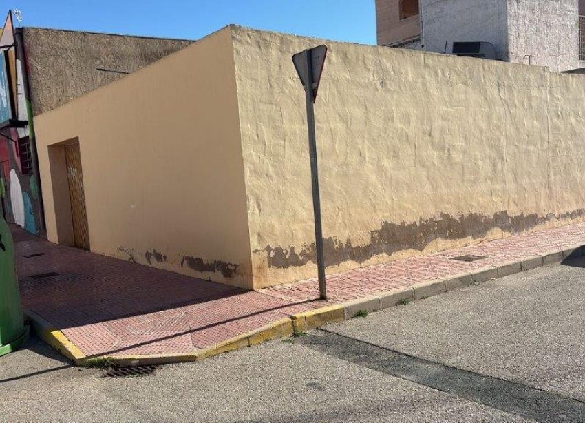 Reventa - Villa / Casa - San Isidro
