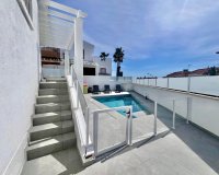 Reventa - Villa / Casa - San Miguel de Salinas - Las Filipinas