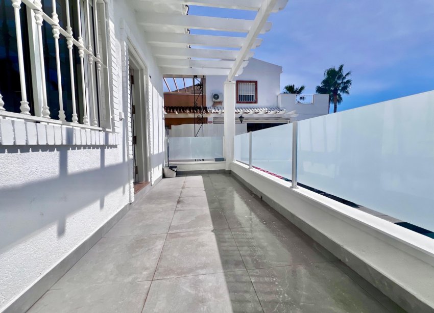 Reventa - Villa / Casa - San Miguel de Salinas - Las Filipinas