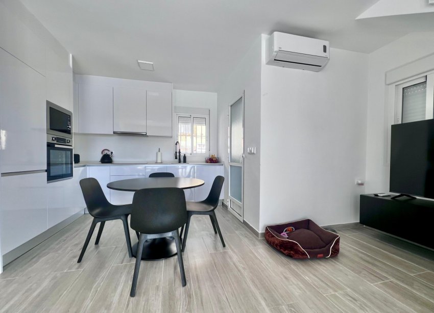 Reventa - Villa / Casa - San Miguel de Salinas - Las Filipinas