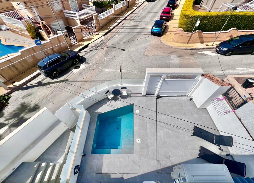 Reventa - Villa / Casa - San Miguel de Salinas - Las Filipinas