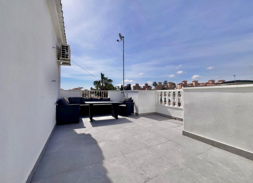 Reventa - Villa / Casa - San Miguel de Salinas - Las Filipinas