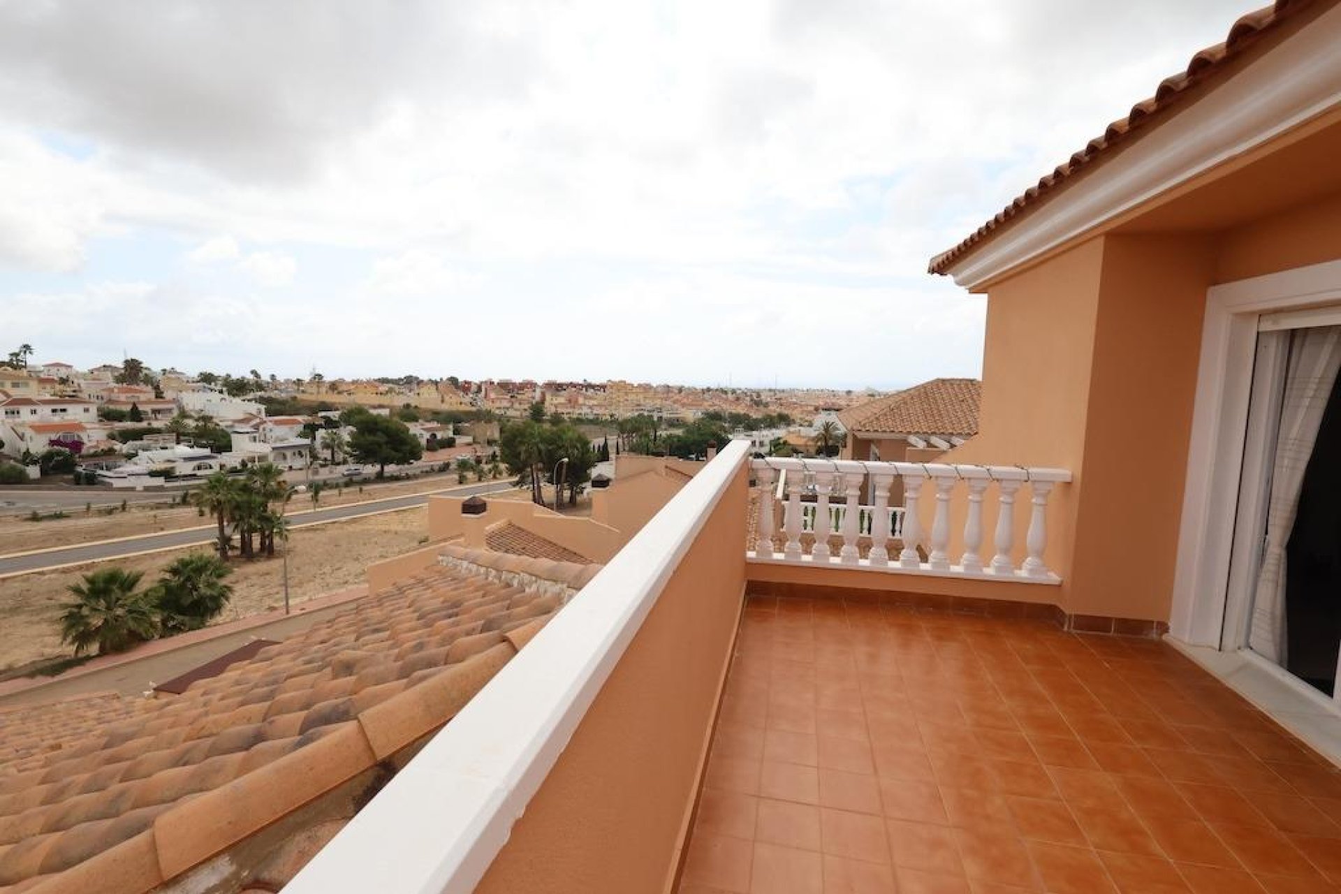 Reventa - Villa / Casa - San Miguel de Salinas - Las Filipinas
