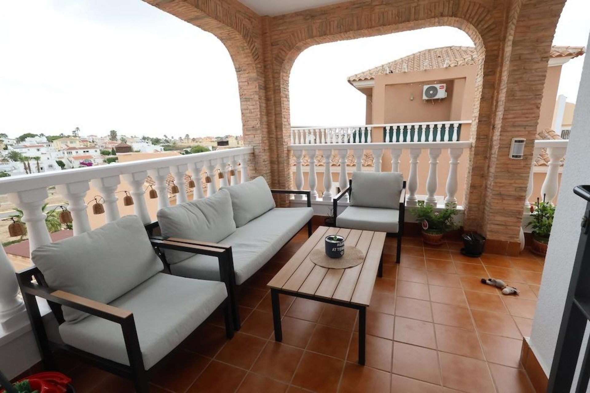 Reventa - Villa / Casa - San Miguel de Salinas - Las Filipinas