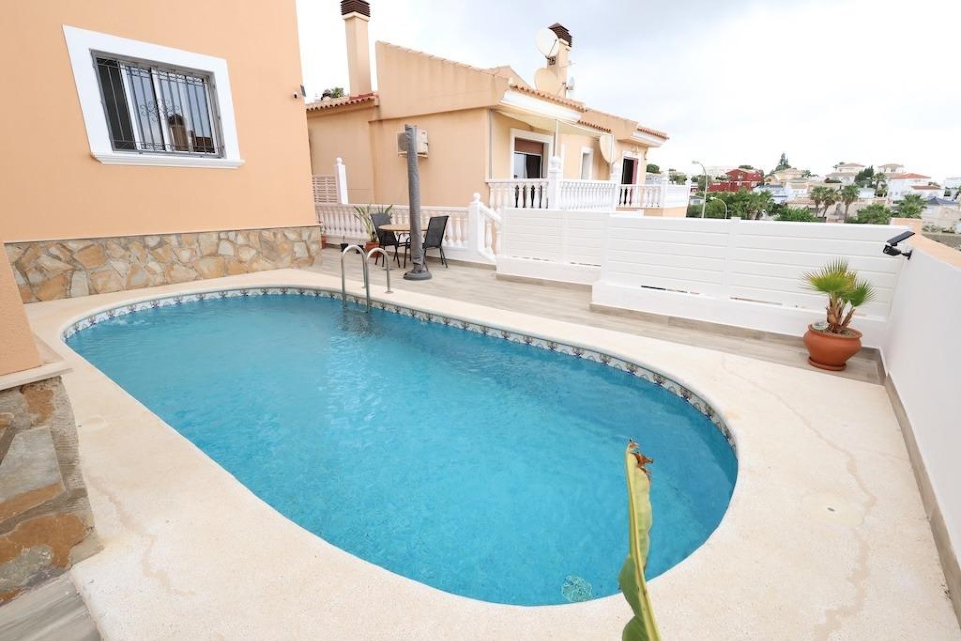Reventa - Villa / Casa - San Miguel de Salinas - Las Filipinas