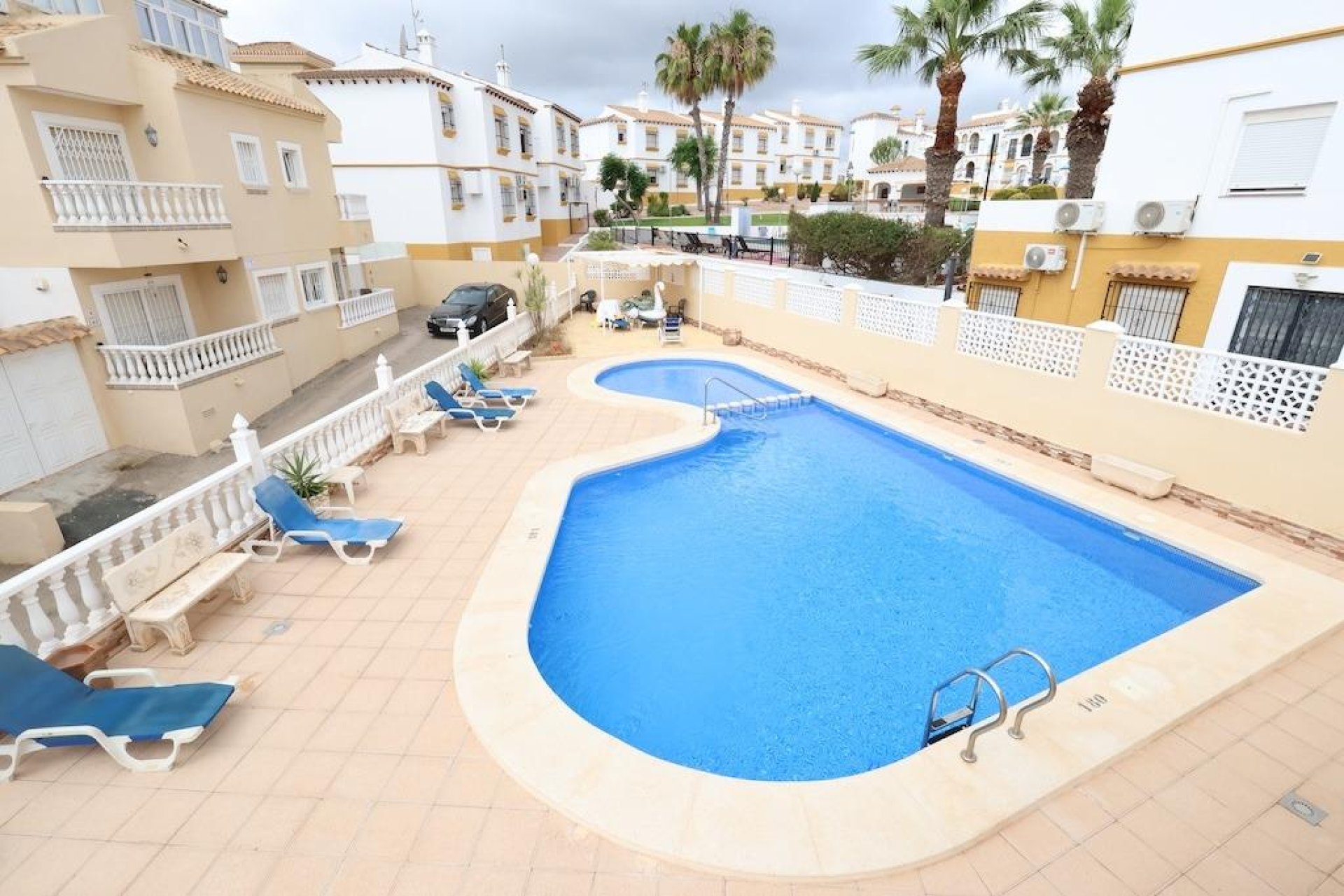 Reventa - Villa / Casa - San Miguel de Salinas - Las Filipinas